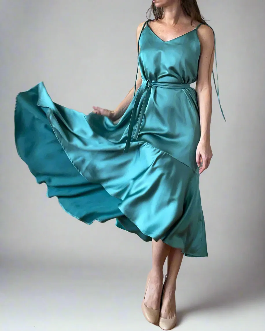 MIDI FRIDA DRESS WATERGREEN SATIN SATIN